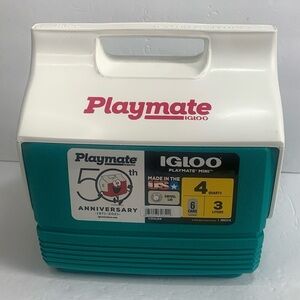 Igloo 50th Anniversary Playmate Cooler 4 Quarts NWT